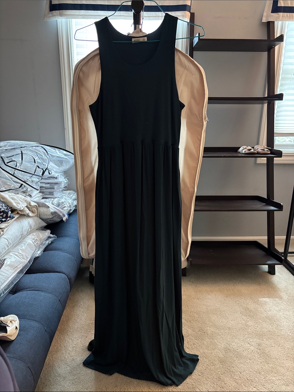 Women’s Sleeveless Black Maxi Dress